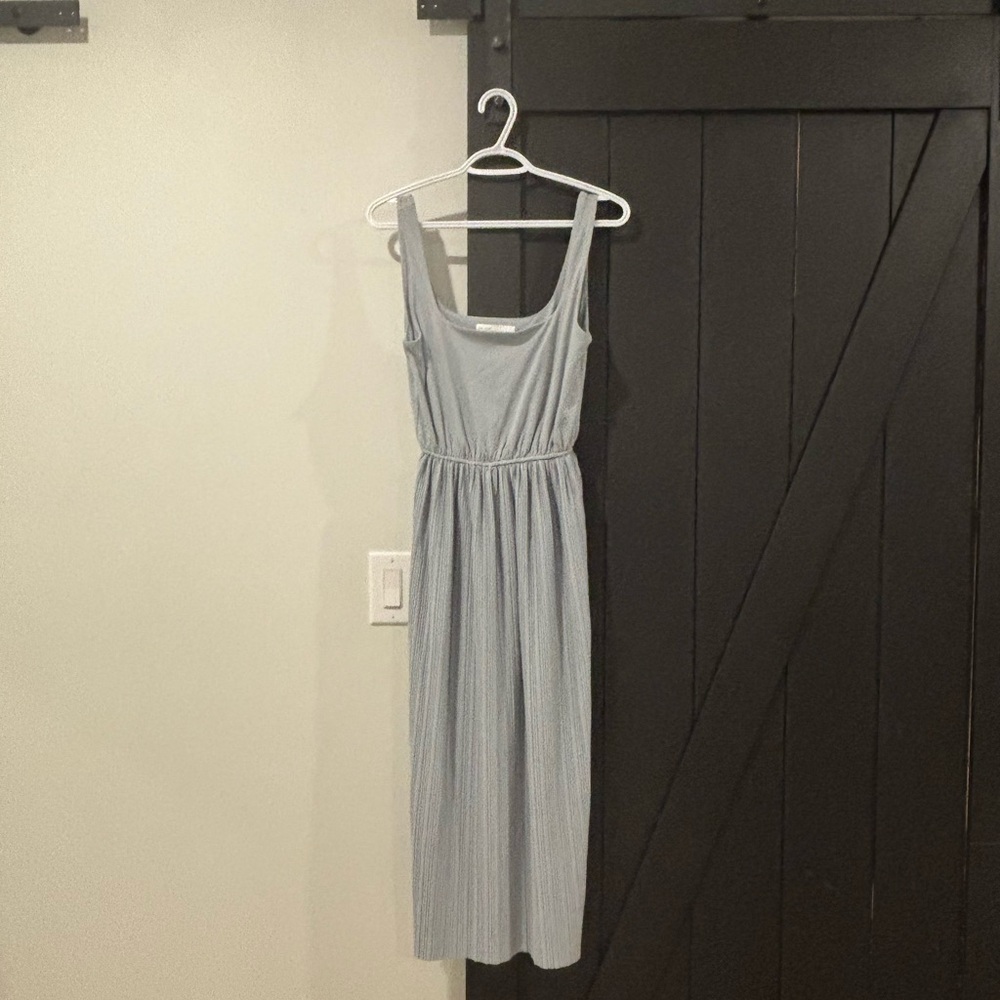 Elegant Blue Sleeveless Dress